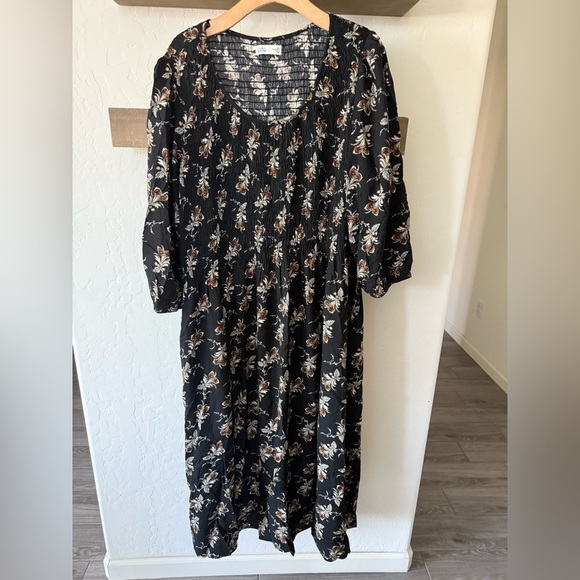 Croft & Barrow|Black floral midi dress, 3/4 sleeve & smocking•••Boho cottagecore - Picture 2 of 12